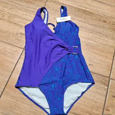 Traje de baño enterizo azul Palmer's con diseño floral - miniatura 1