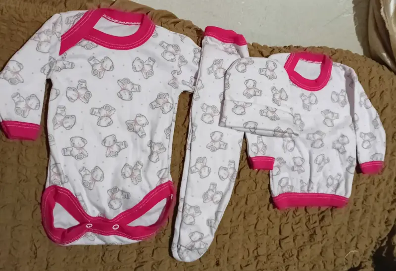 Set de ropa para bebé 4 piezas estampado - 2
