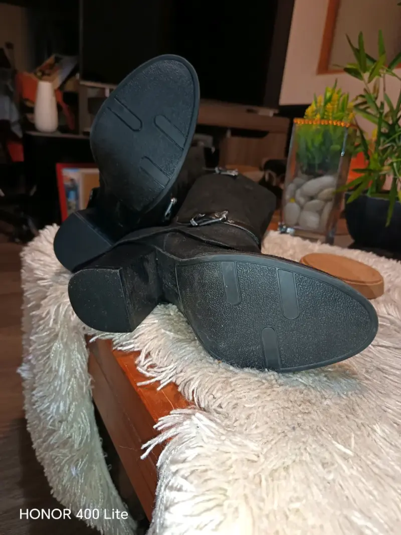 Botas negras de gamuza con tacón alto - 5