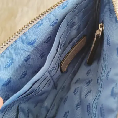Cartera de mano gris Juicy Couture elegante - miniatura 5