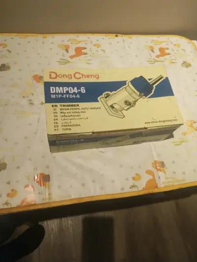 Fresadora Dong Cheng DMP04-6 profesional - miniatura 1