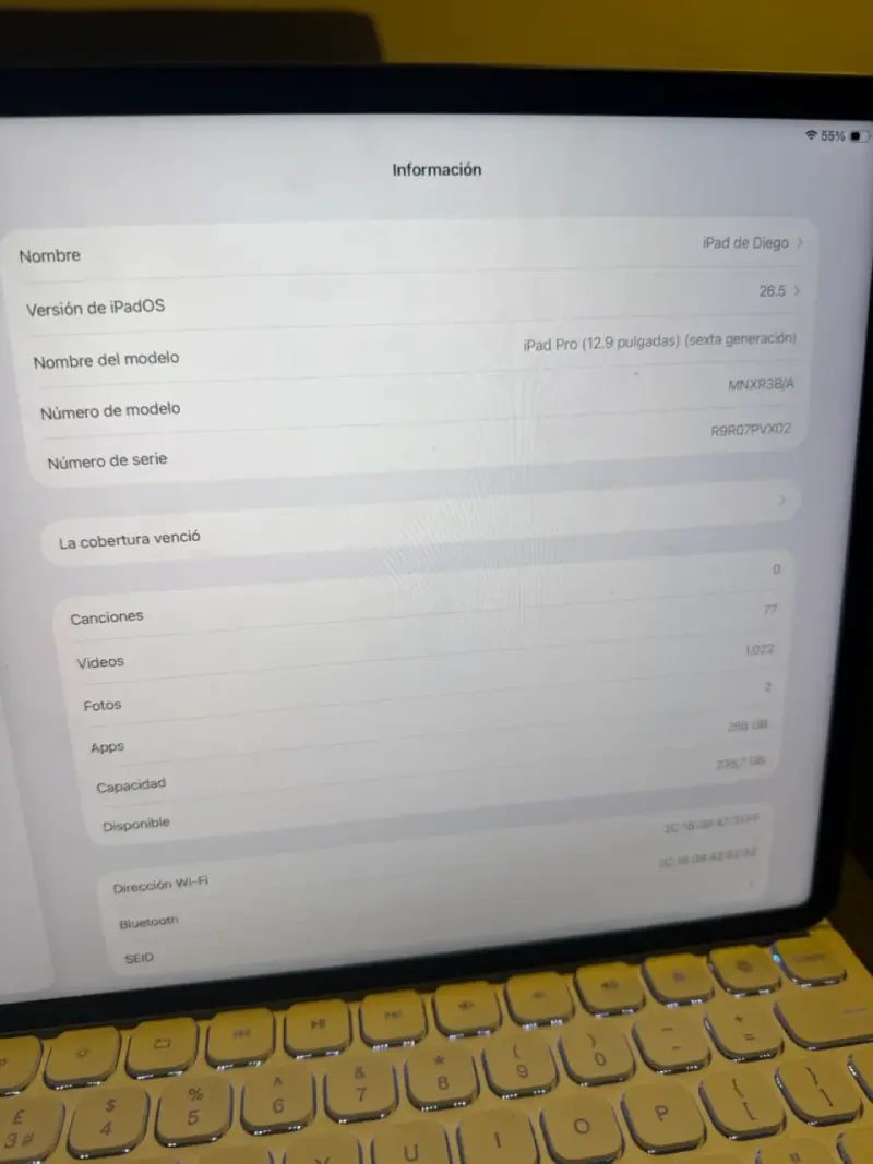 iPad Pro 12.9 M2 sexta generación con accesorios - 4