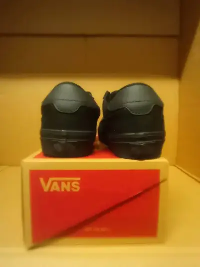ZAPATILLAS MUJER VANS BROOKLYN LS [TALLA 37 EUR] - miniatura 3