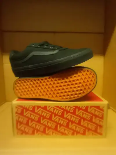 ZAPATILLAS MUJER VANS BROOKLYN LS [TALLA 37 EUR] - miniatura 4