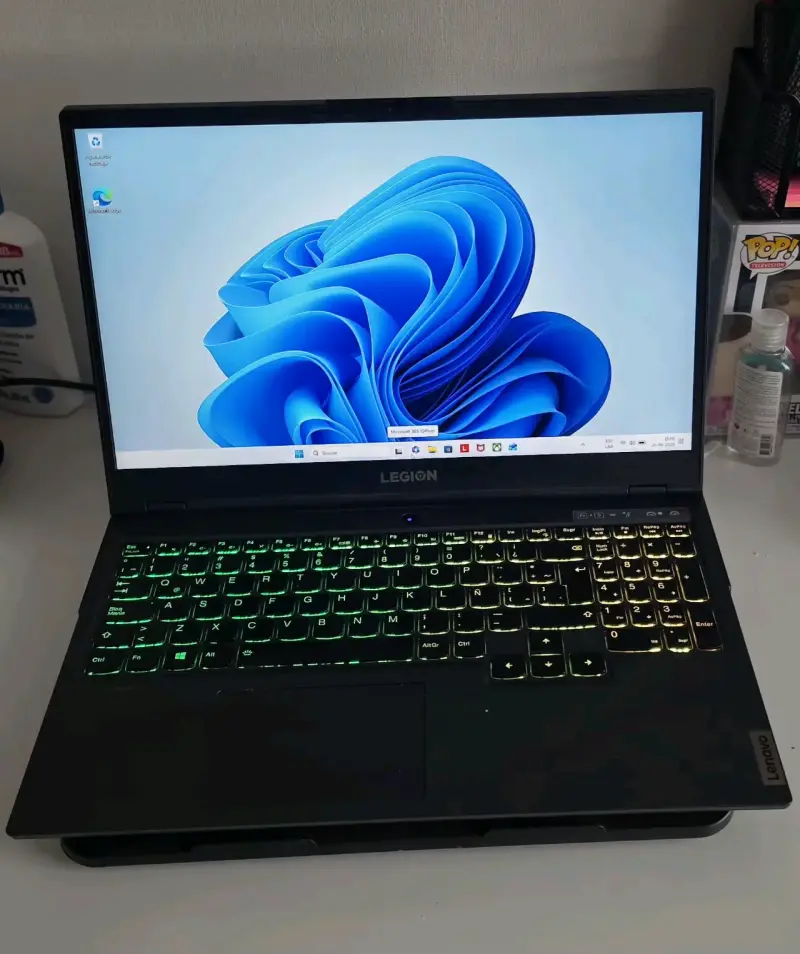 Notebook gamer Lenovo Legion 5 15IMH05H - 1