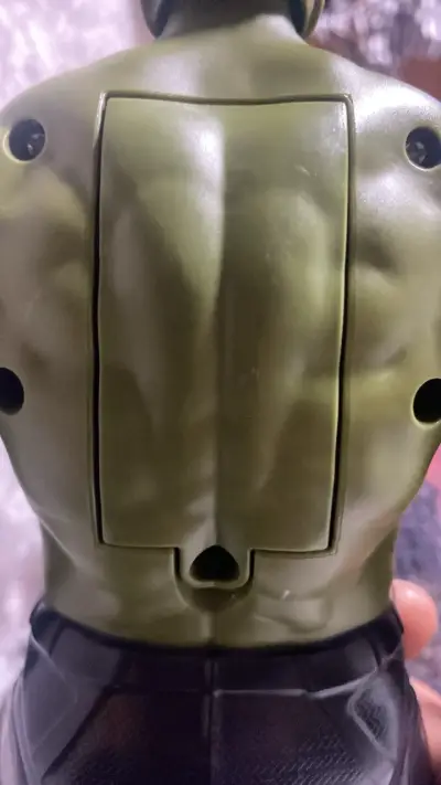 Figura Hulk con Sonido - miniatura 4