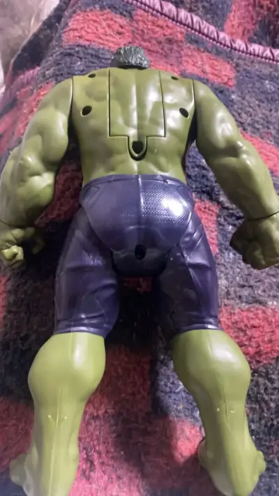 Figura Hulk con Sonido - miniatura 6