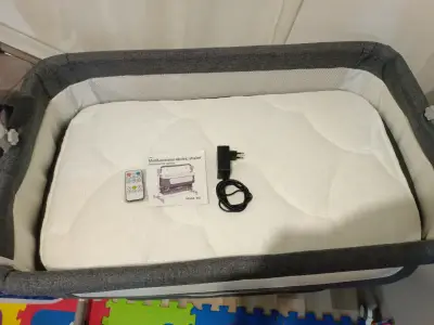 Cuna multifuncional eléctrica para bebés LuBabycas - miniatura 1