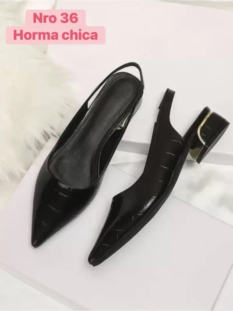 Zapatos de tacón bajo negros talla 36