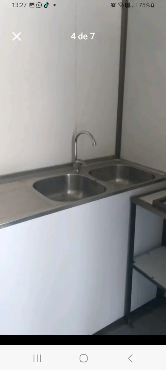 Carro de comida móvil con cocina equipada - 4