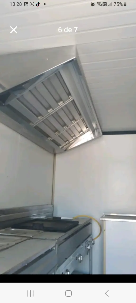 Carro de comida móvil con cocina equipada - 6