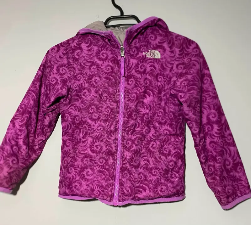 Chaqueta Infantil Tnf estampada y abrigo Gap - 1