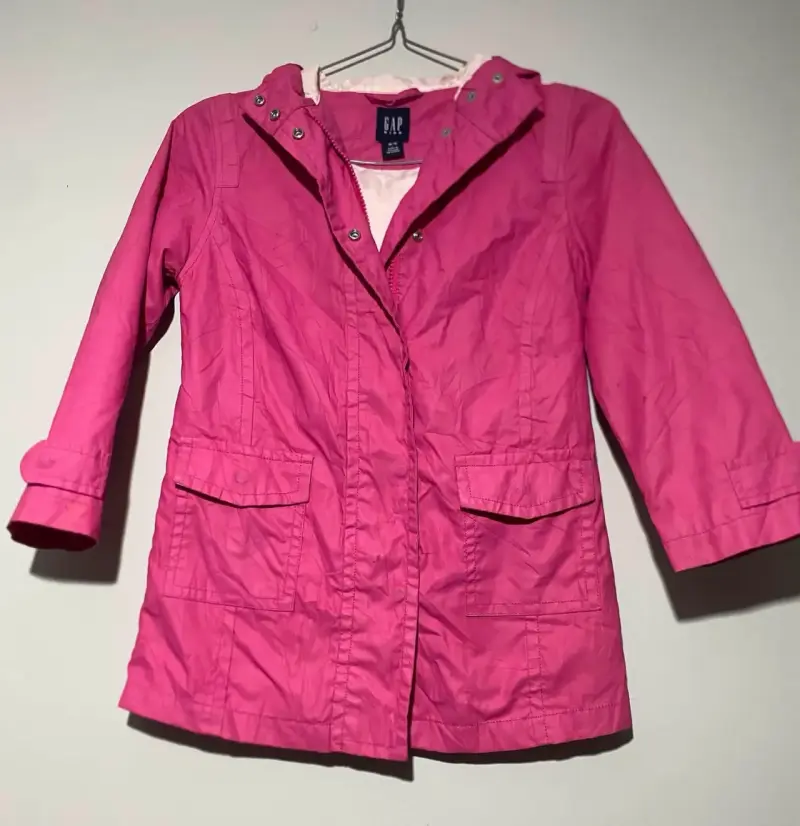 Chaqueta Infantil Tnf estampada y abrigo Gap - 2