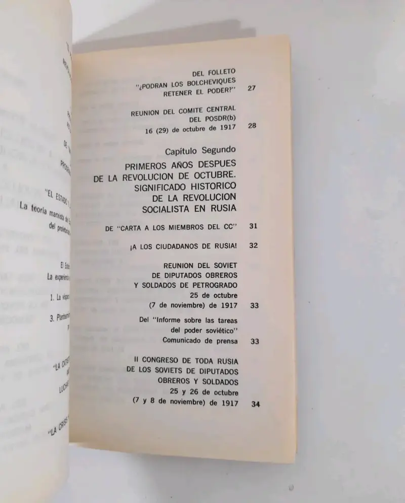 Lenin en Octubre - - 4