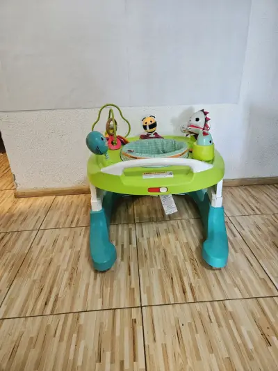 Centro de actividades para bebé con juguetes - miniatura 3
