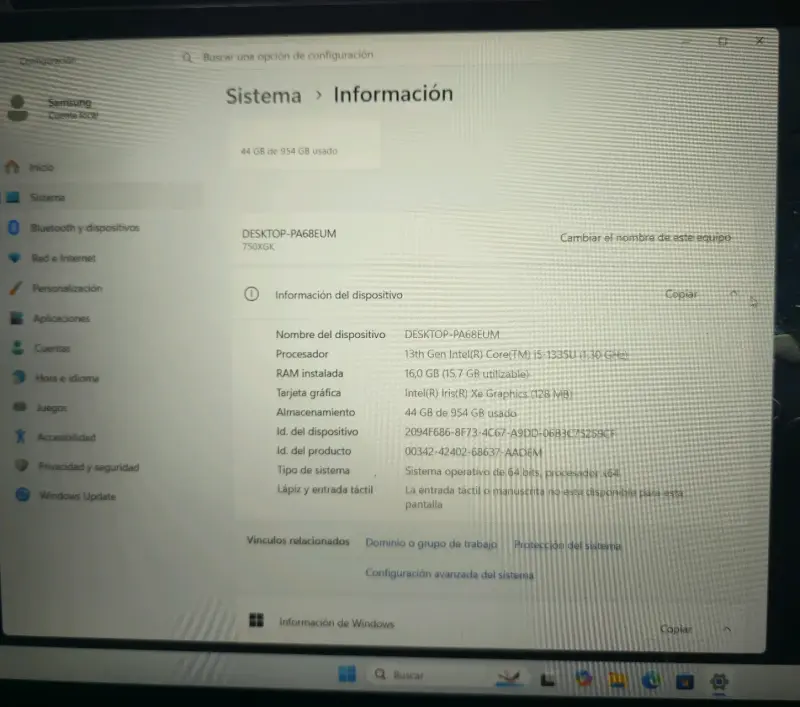 Laptop Samsung Galaxy Book i5 15.6 pulgadas - 2