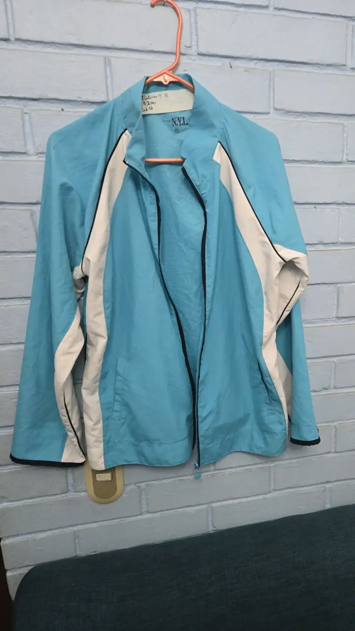 Chaqueta deportiva azul N.Y.L talla XL