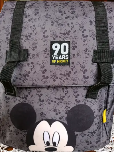 Mochila Mickey Mouse 90 Años Edición Especial - miniatura 2