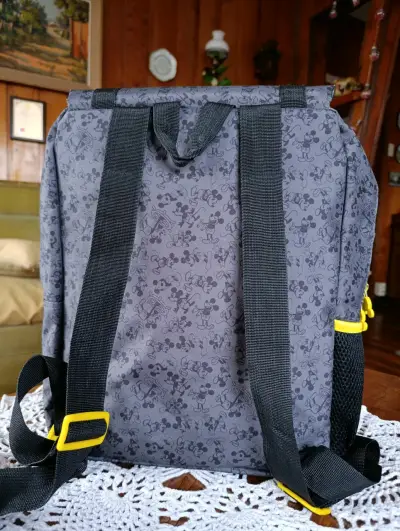 Mochila Mickey Mouse 90 Años Edición Especial - miniatura 4