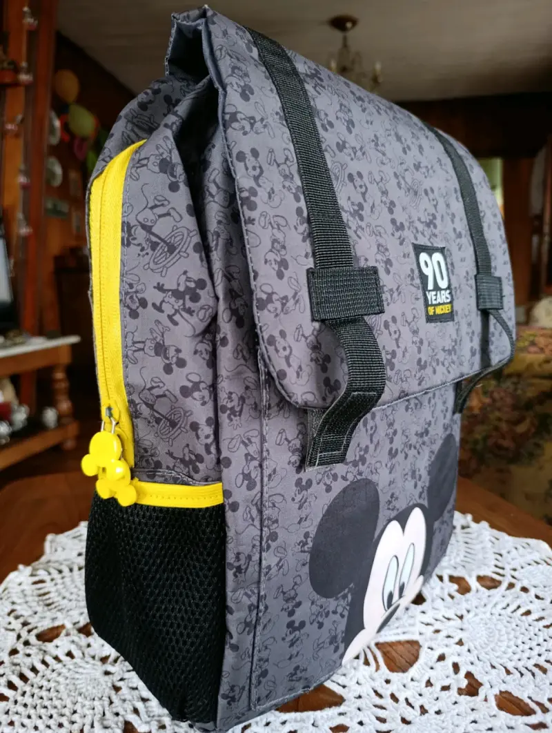 Mochila Mickey Mouse 90 Años Edición Especial - 5