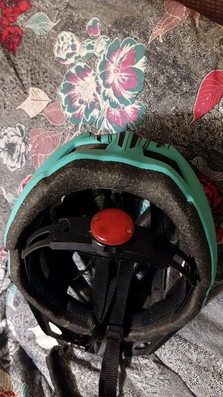 Casco de bicicleta Power Bike verde con diseño - 2