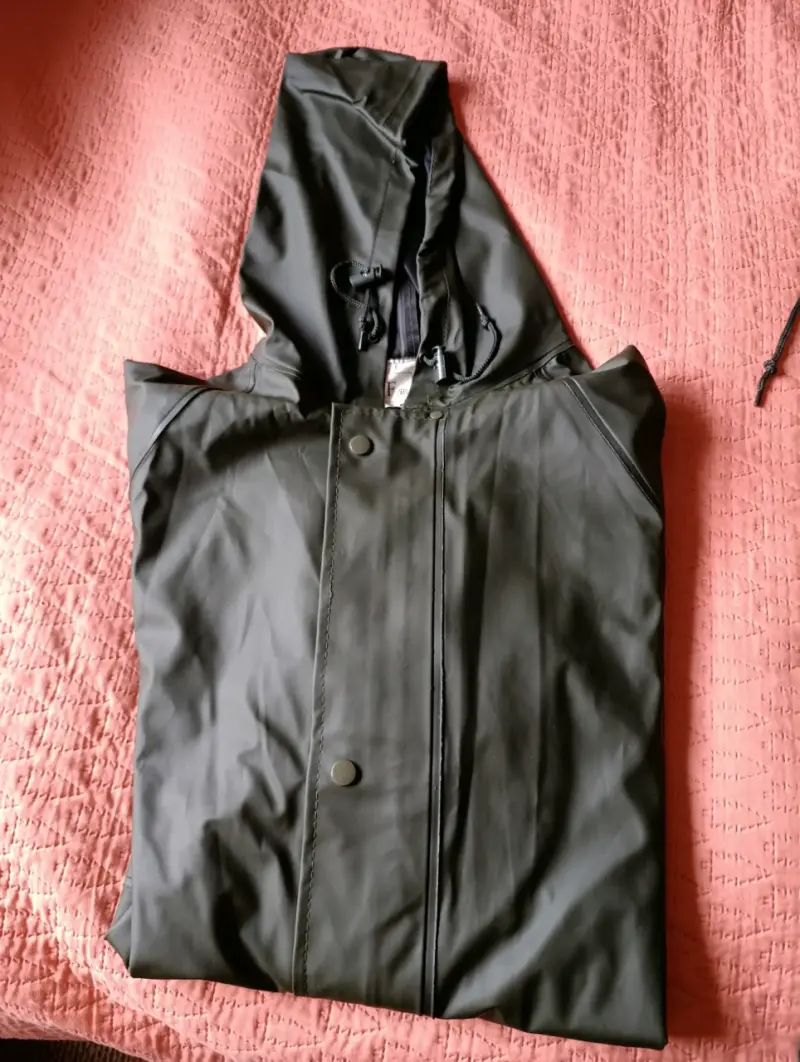 Traje de Agua verde con capucha Talla L - 2