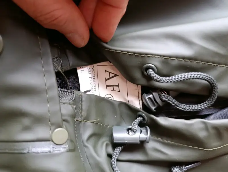 Traje de Agua verde con capucha Talla L - 5