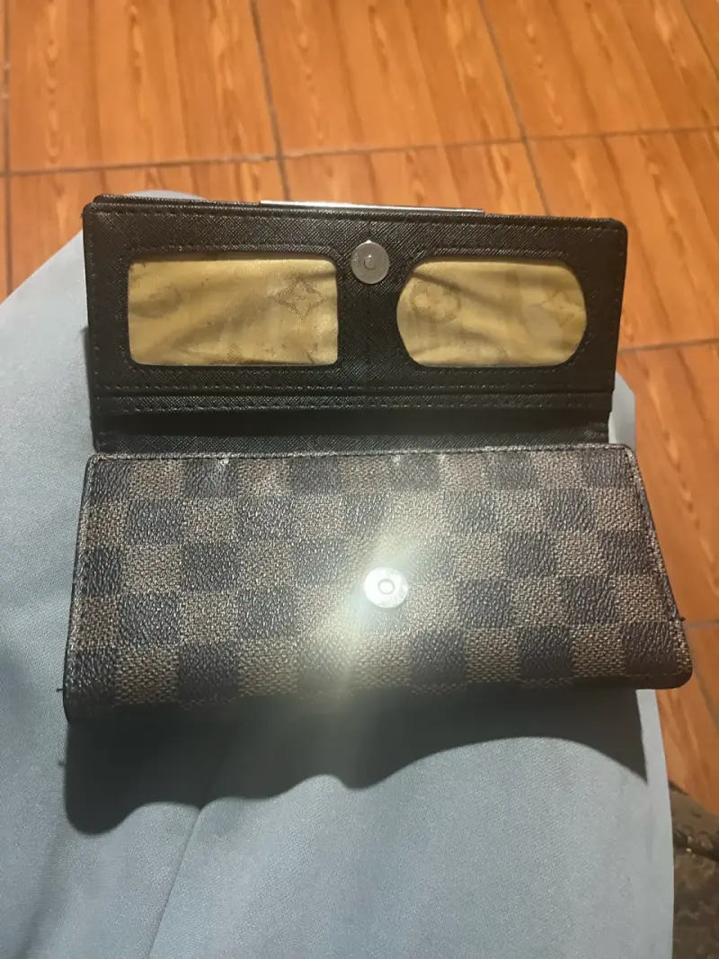 Cartera de Cuero Louis Vuitton Damier - 4