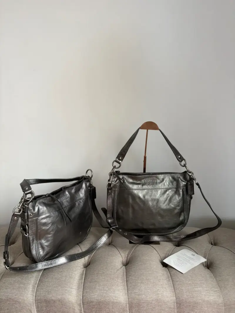 Carteras de cuero metálico Coach - 1