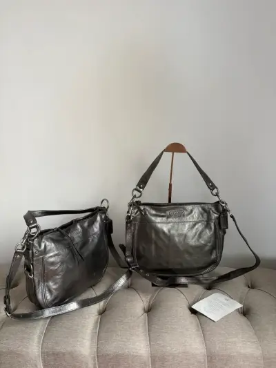 Carteras de cuero metálico Coach - miniatura 1