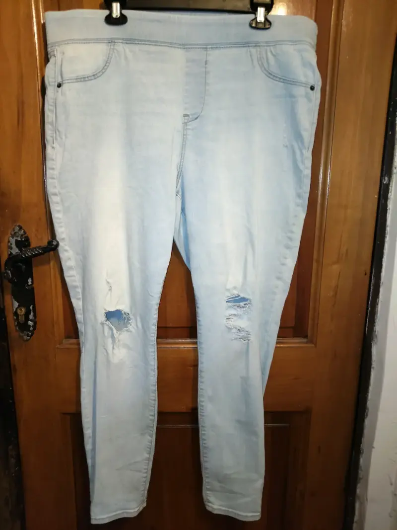 Jeans de mujer desgastado celestes - 3