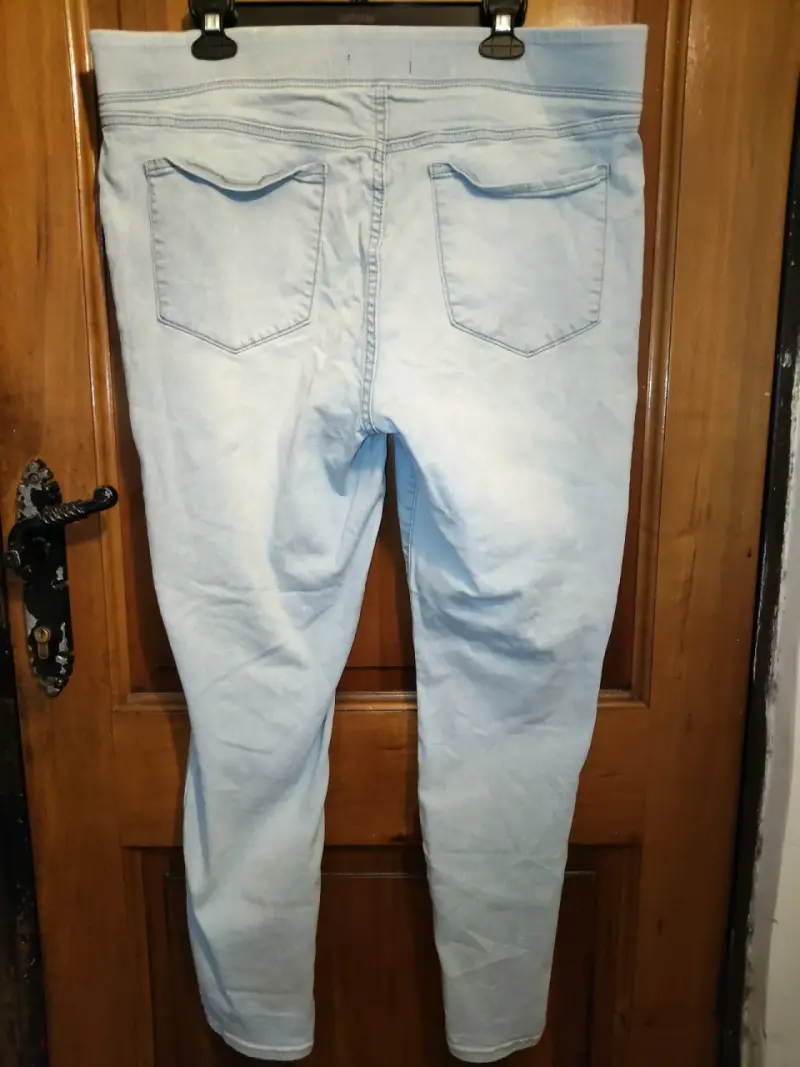 Jeans de mujer desgastado celestes - 4