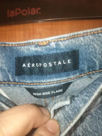 Jeans flare desgastados Aeropostale para mujer - miniatura 4