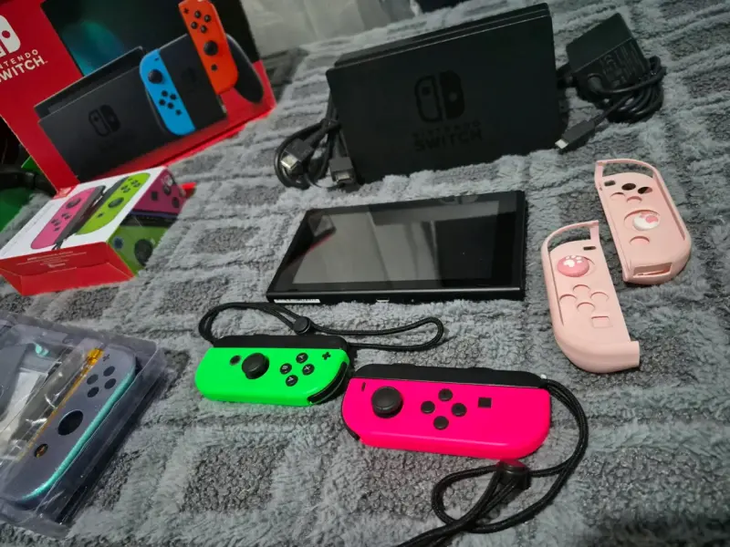 Consola Nintendo Switch con Accesorios - 2