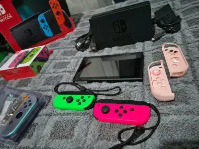 Consola Nintendo Switch con Accesorios - miniatura 2