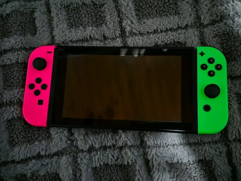 Consola Nintendo Switch con Accesorios - 5