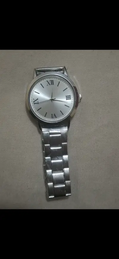 Reloj de pulsera metálico clásico - miniatura 2