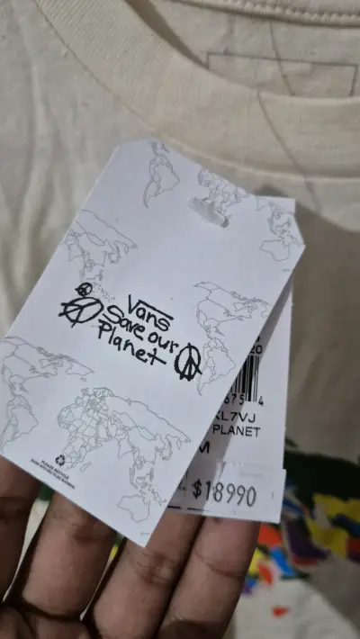 Polera Vans Save Our Planet con diseño de mapa - miniatura 3