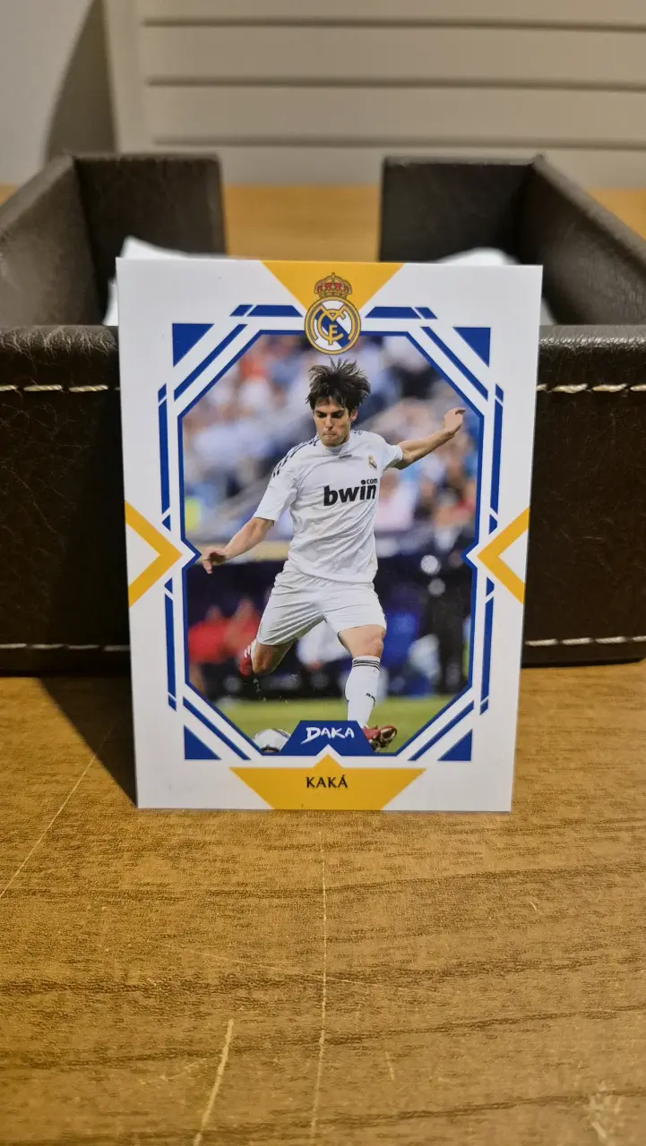 Tarjeta coleccionable de fútbol Kaká Real Madrid