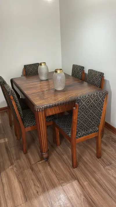 Juego de comedor de madera con 6 sillas - miniatura 2