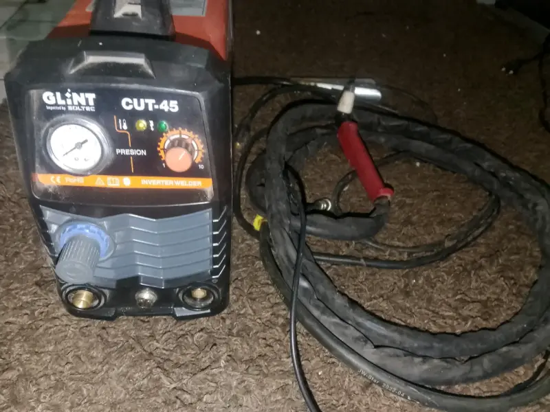 Cortadora de plasma Glint CUT-45 con cables - 3