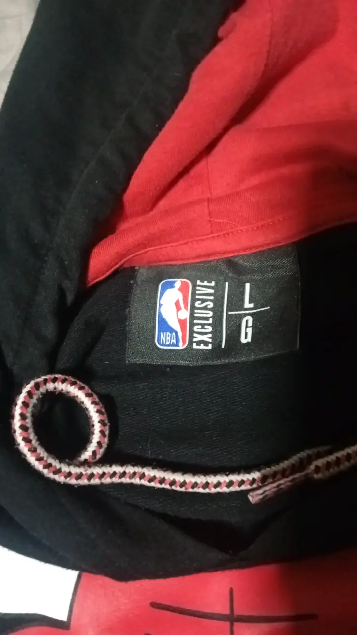Polerón NBA Chicago Bulls negro con capucha - 4