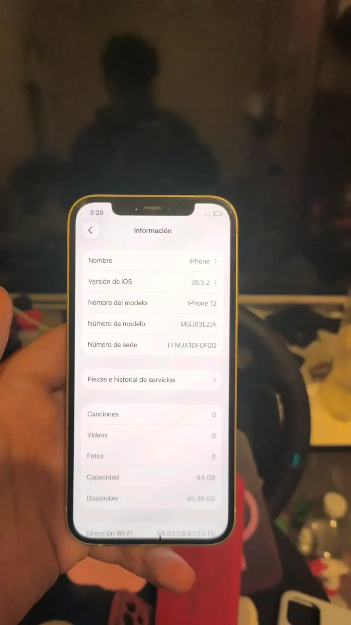 iPhone 12 de 64GB en buen estado - 2