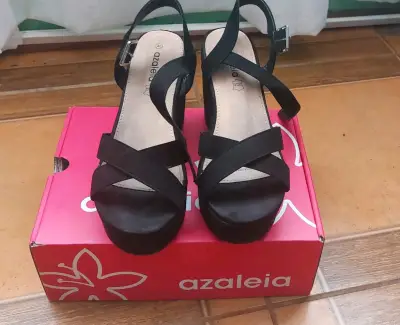 Sandalias de plataforma negras Azaleia - miniatura 2