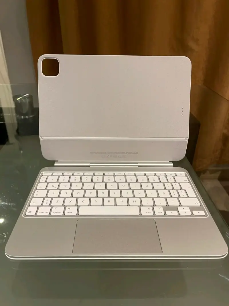 Teclado Apple Magic para iPad Pro 11 pulgadas - 2