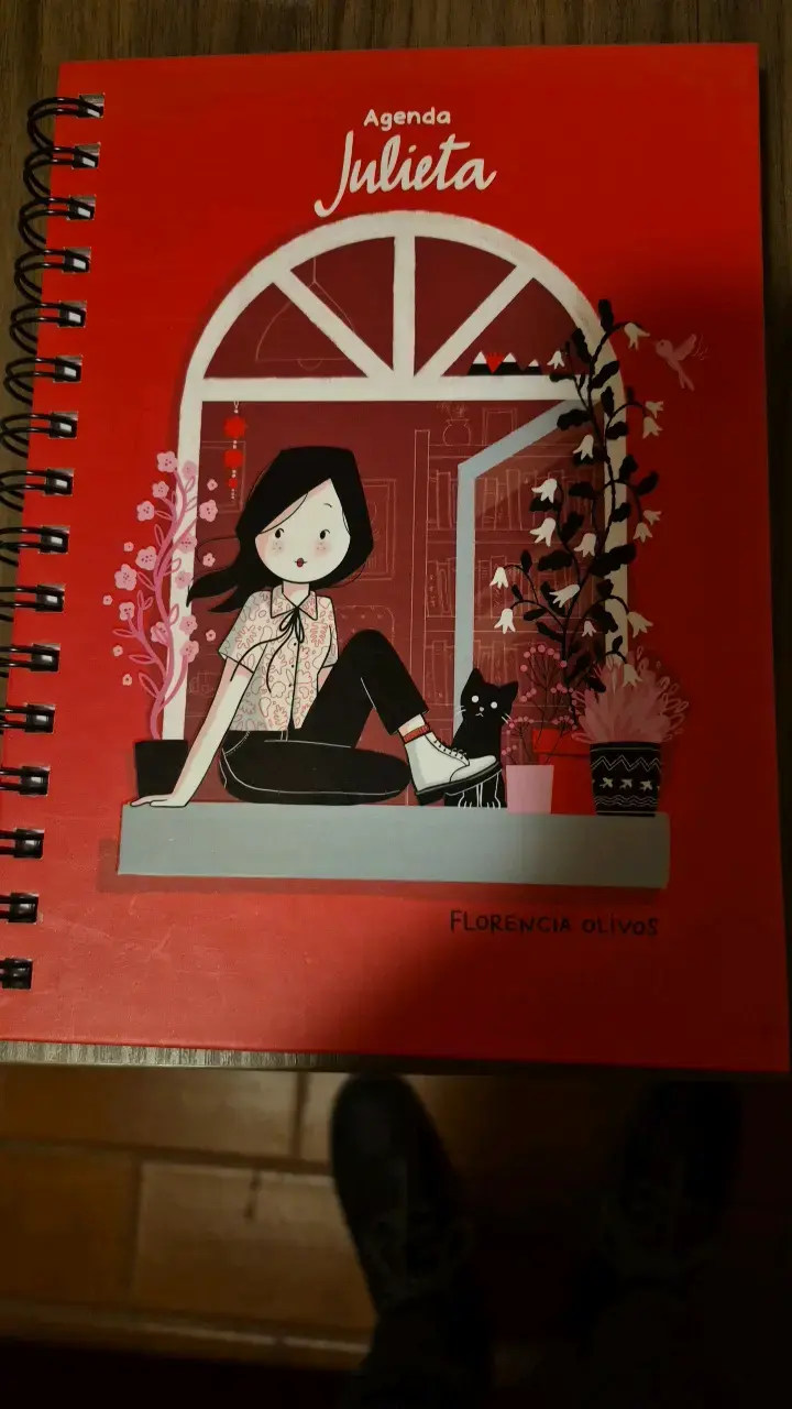 Agenda Julieta ilustrada por Florencia Olivos - 1