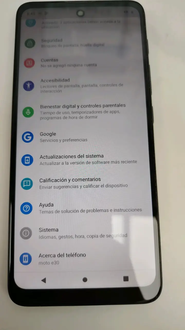 Smartphone Motorola Moto E30 en buen estado - 3