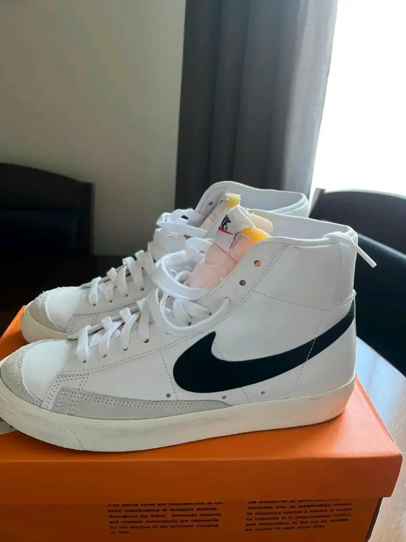 Zapatillas Nike Blazer Mid 77 Vintage Blancas - 4