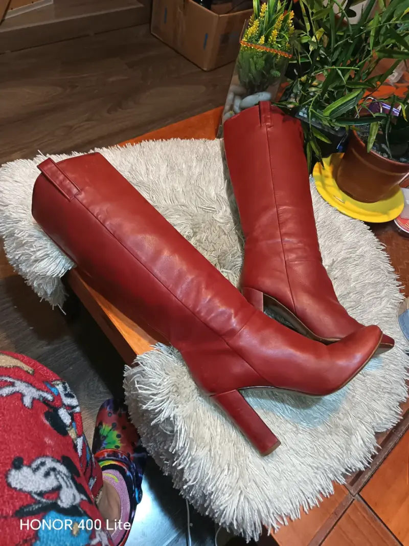 Botas de cuero rojas de tacón alto - 4
