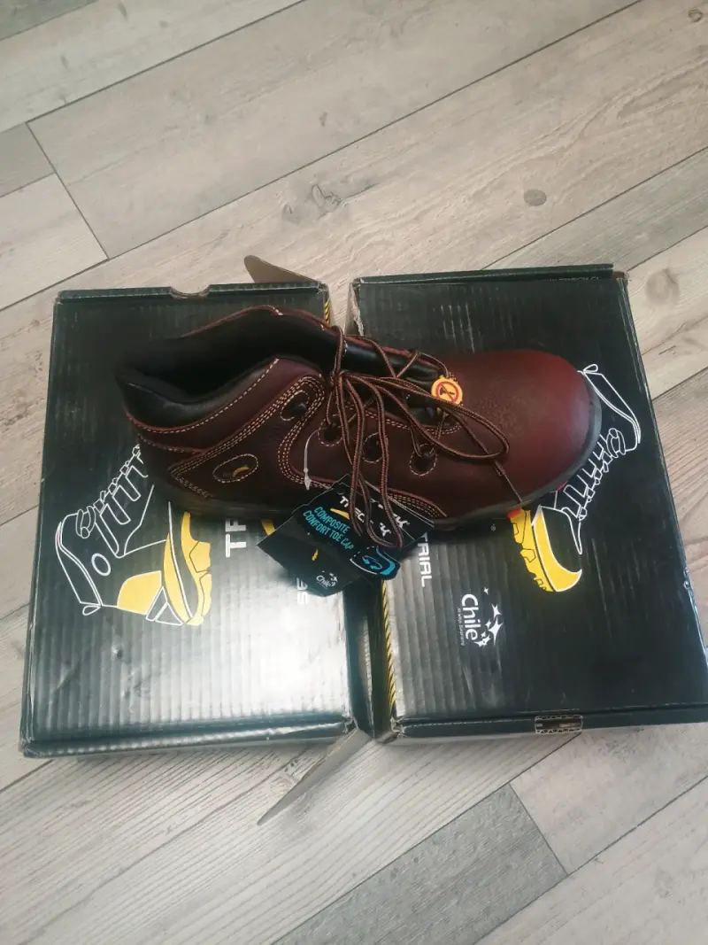 Botas de seguridad Trek marrones con caja - 3
